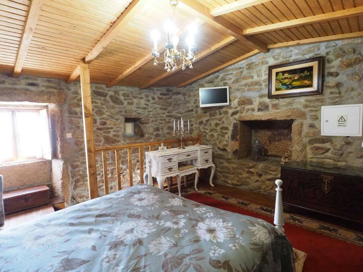 Гостевой дом Casa Do Monge Leomil Экстерьер фото